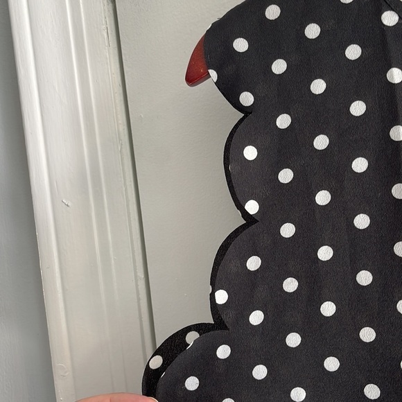 SHEIN women’s black short sleeve shirt - Picture 3 of 6